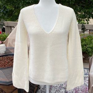 NWOT MINKPINK V-Neck Boho Sweater